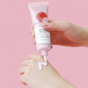 Солнцезащитная сыворотка Round Lab Camellia Deep Collagen Firming Sun Serum SPF50+ PA++++